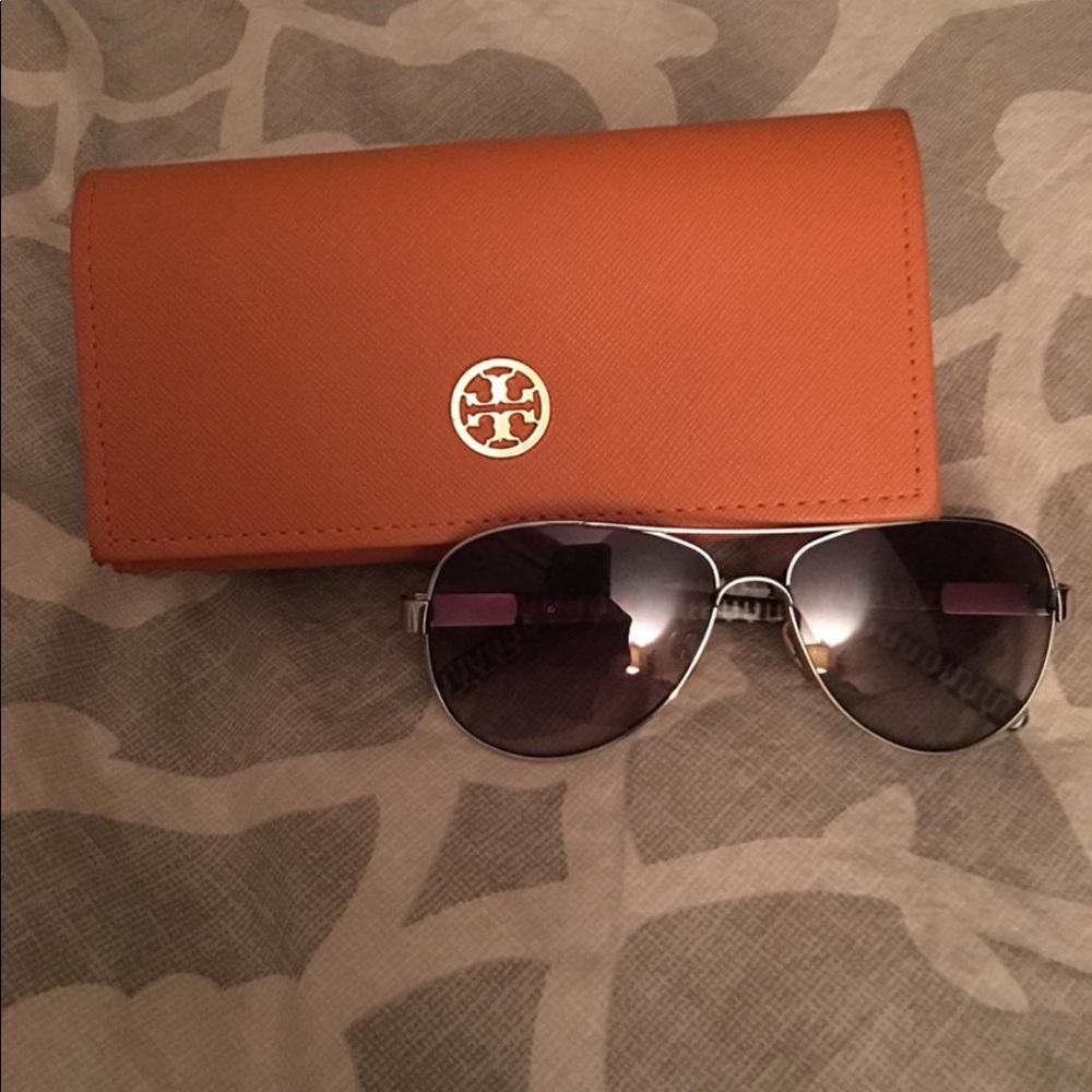 Tory Burch aviators
